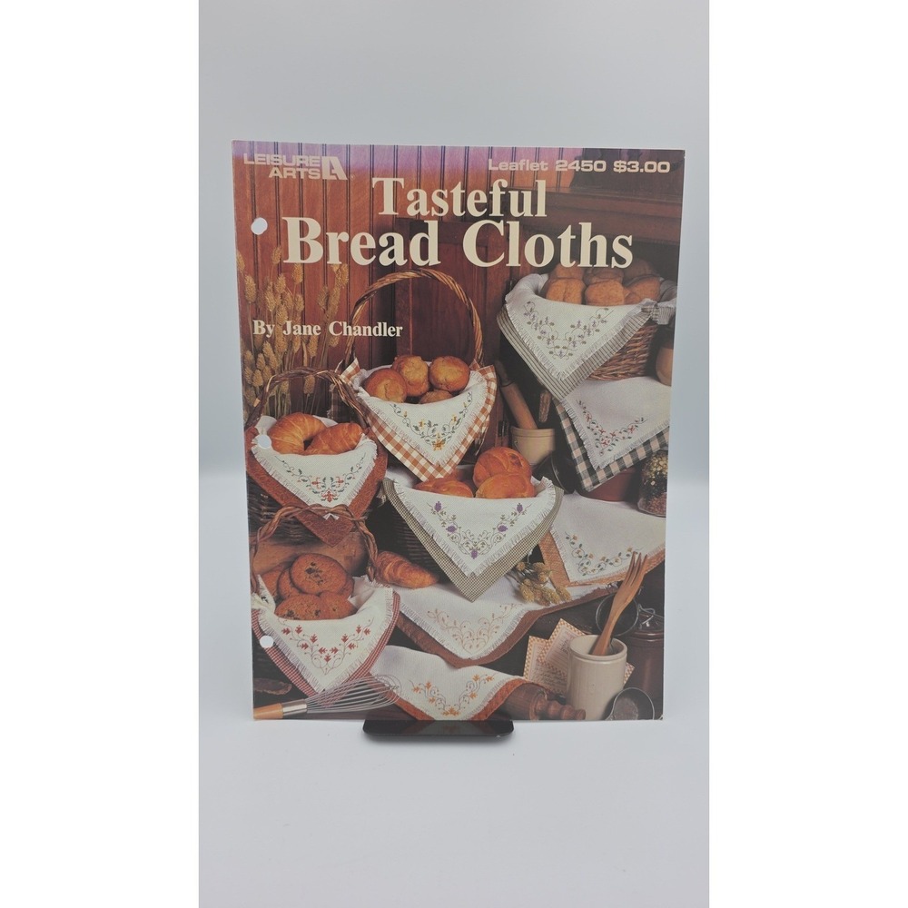 Tasteful Bread Cloths, 1993 Leaflet 2450 Cross Stitch Pattern